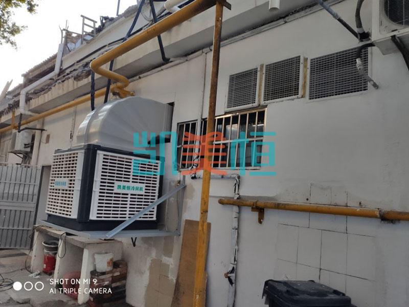 <a href=http://www.kenengcn.com target='_blank'>凱美恒</a>水簾空調解決餐廳廚房太熱問題 凱美恒水簾空調解決餐廳廚房太熱問題